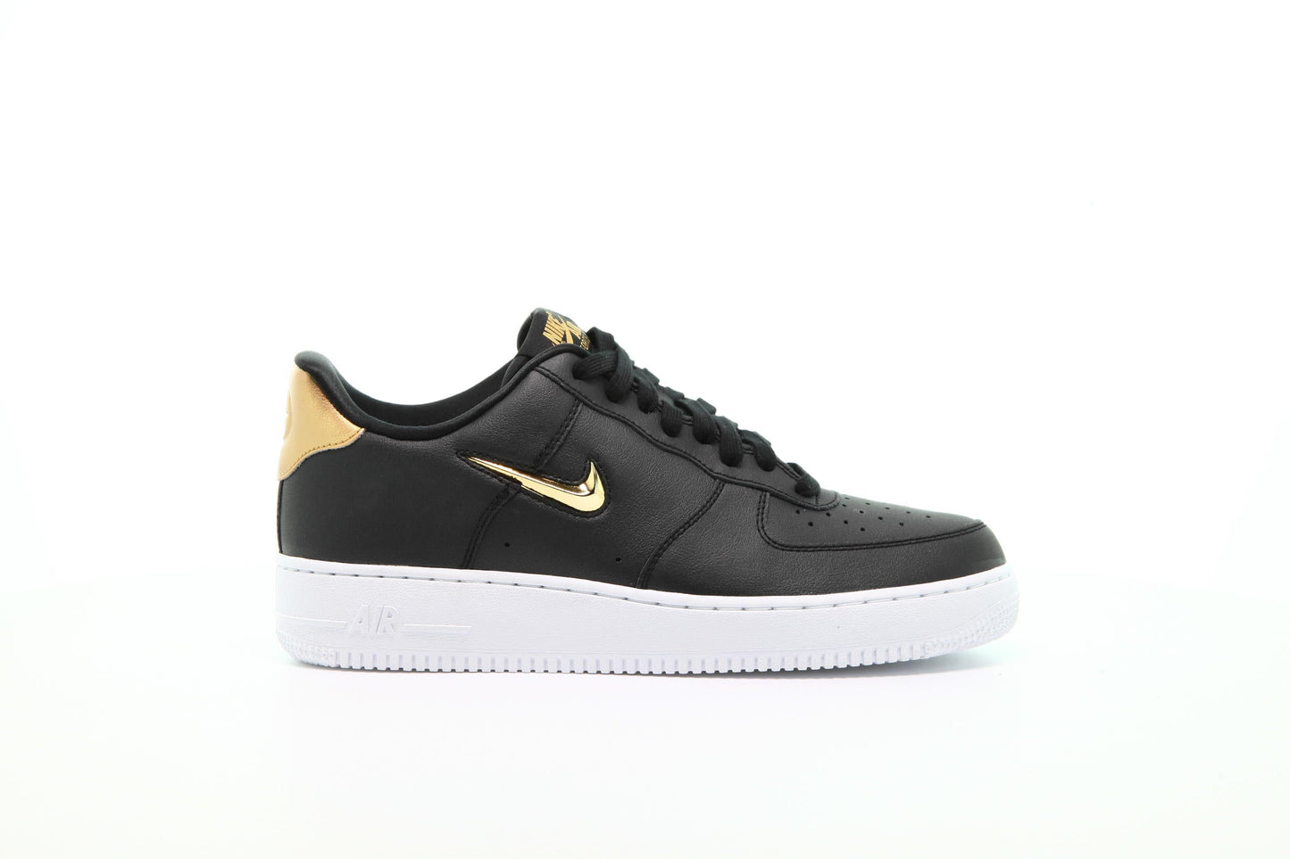 Exclusive Nike Air Force 1 07 Lv8 Leather "Metallic Gold" — 3.5 — Front View