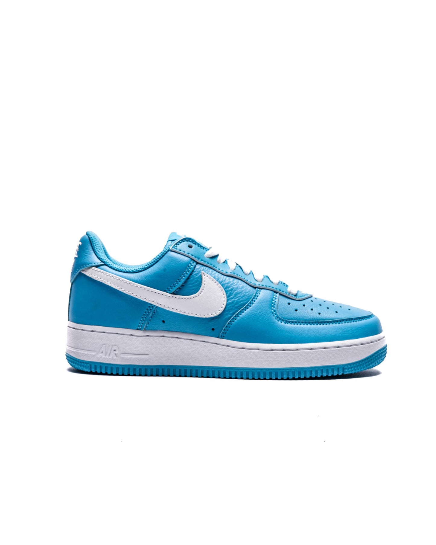 Exclusive Nike AIR FORCE 1 LOW RETRO — 3 — Front View