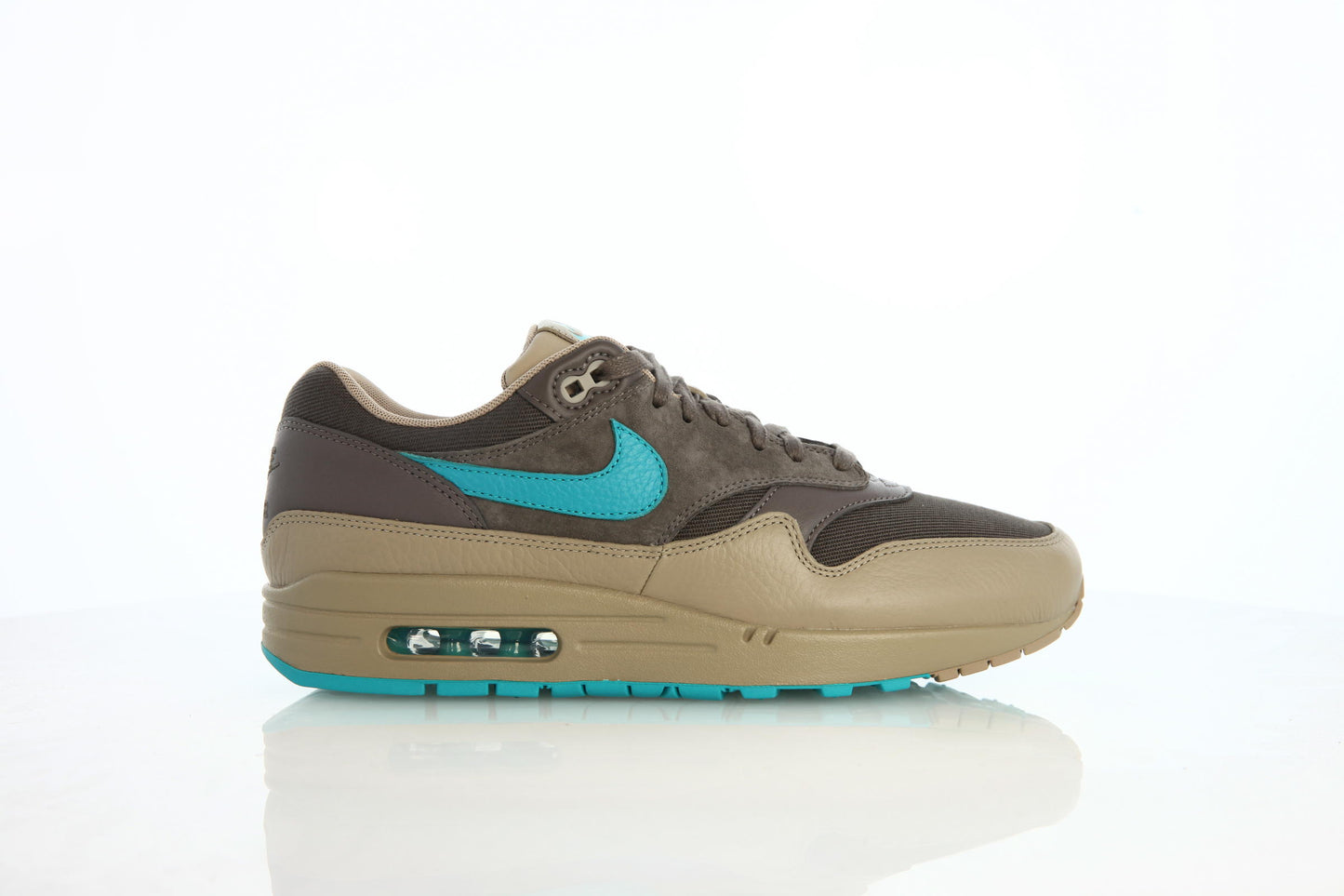 Exclusive Nike Air Max 1 Premium "Ridge Rock" — 3.5 — Front View