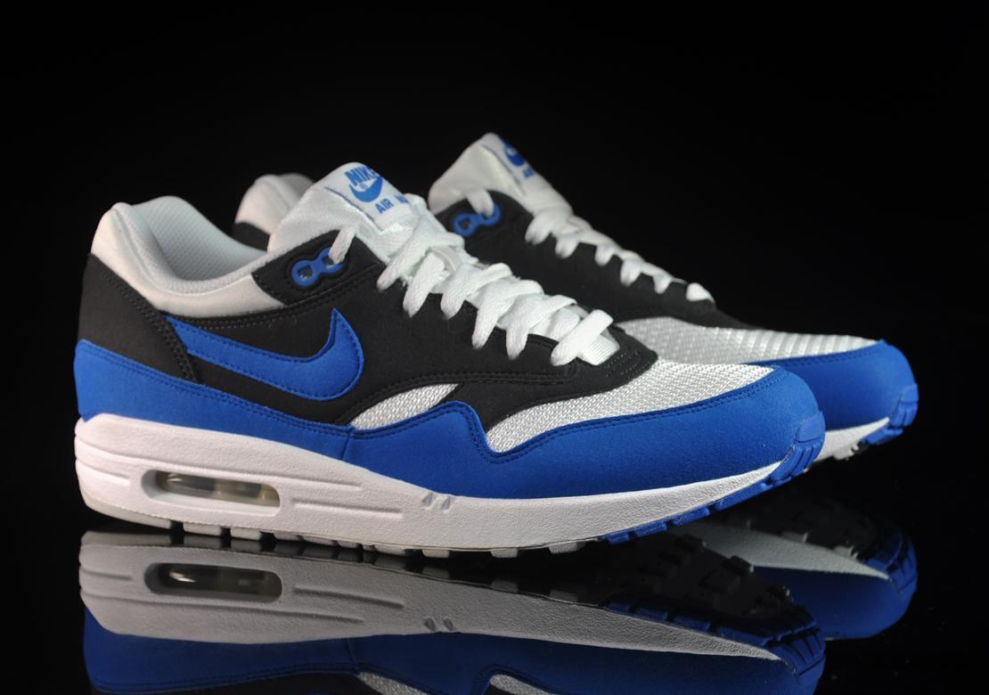 Exclusive Nike Air Max 1 — 3.5 — Front View