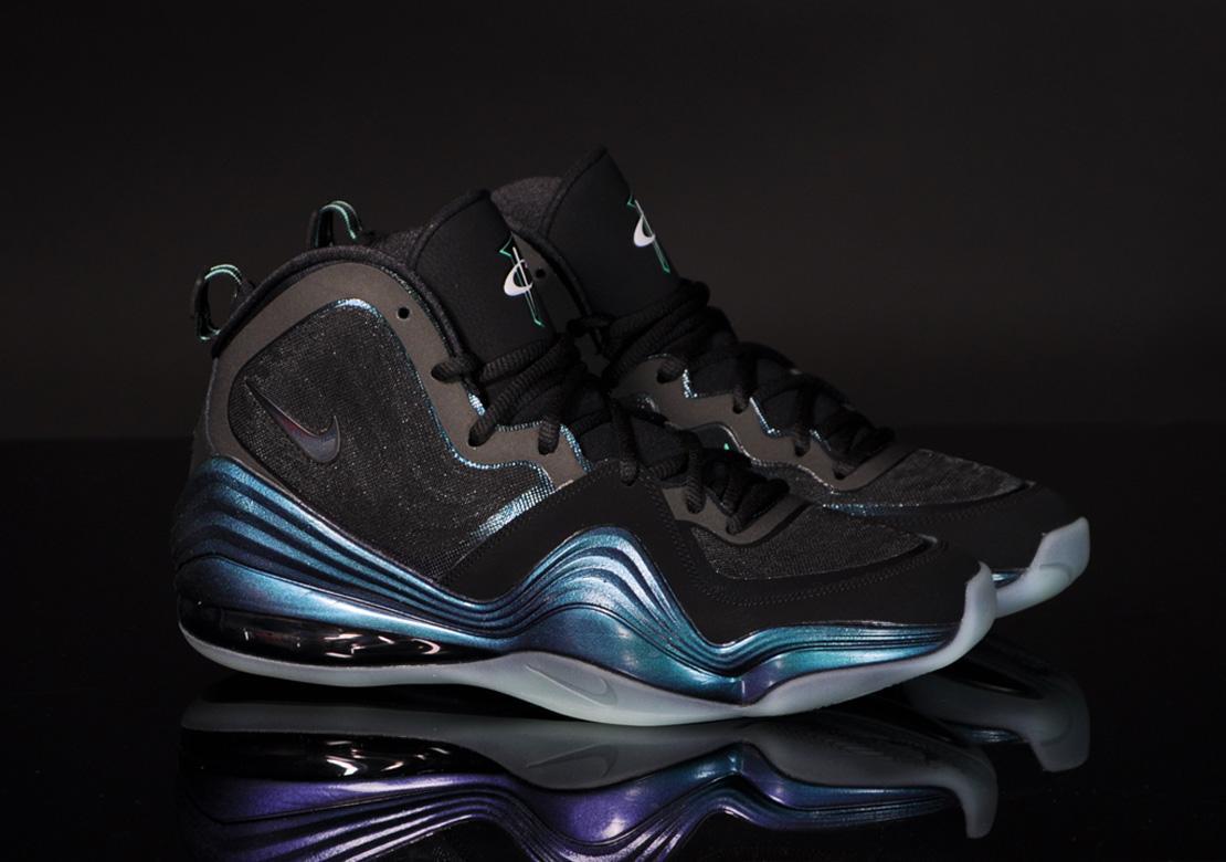 Exclusive Nike Air Penny V Glow in The Dark — 3.5 — Front View