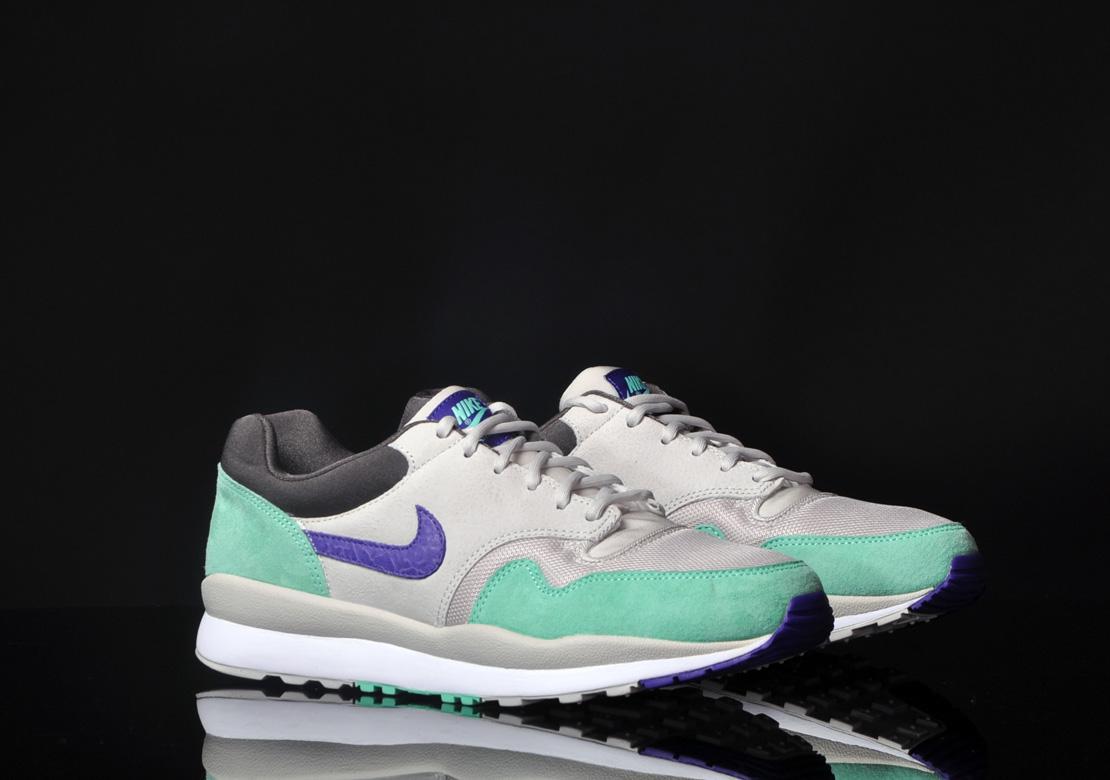 Exclusive Nike Air Safari — 3.5 — Front View