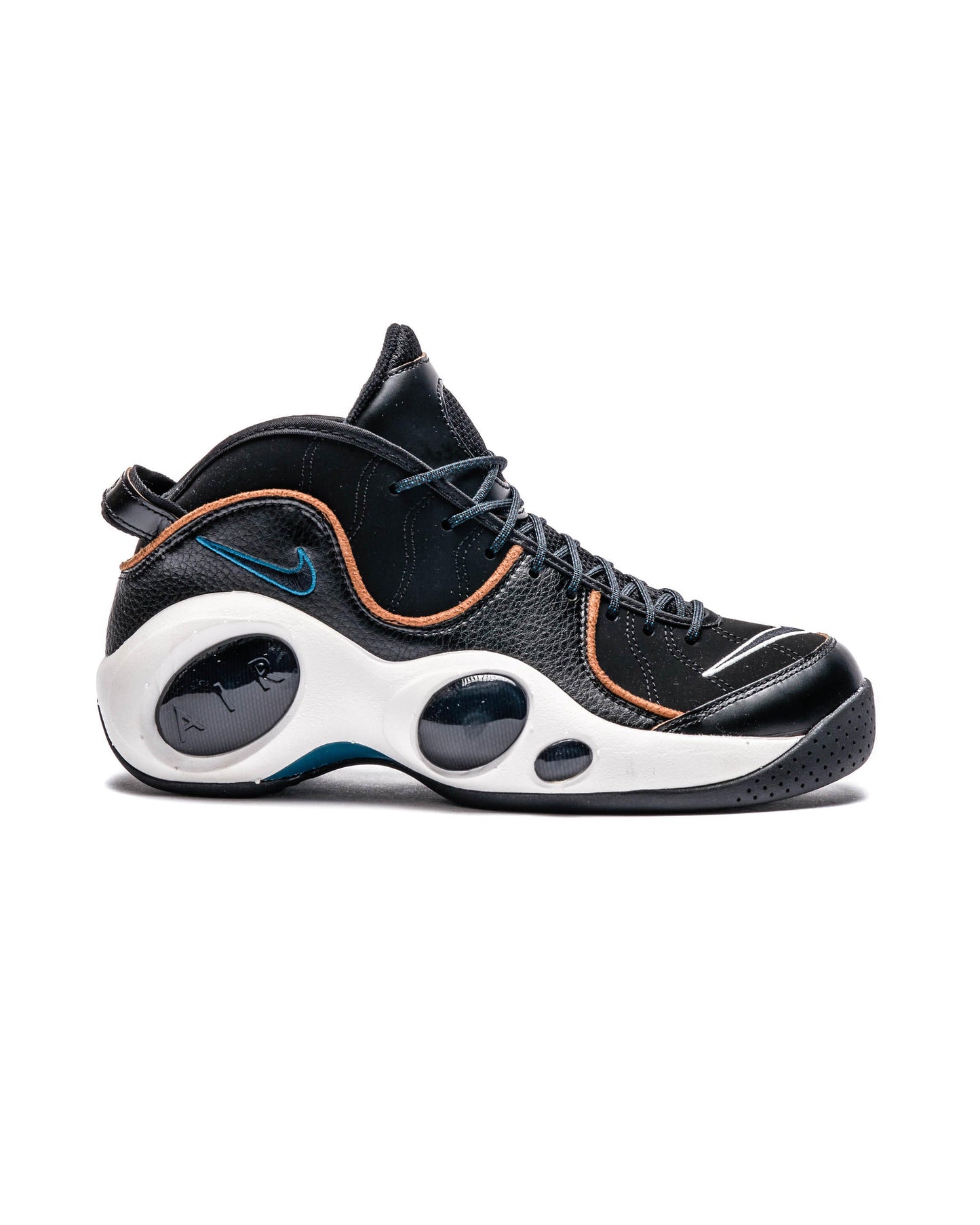 Exclusive Nike AIR ZOOM FLIGHT 95 — 3 — Front View
