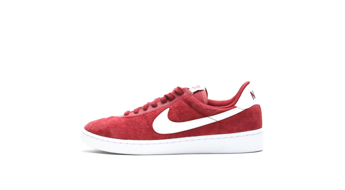 Exclusive Nike Bruin "Team Red" — 3.5 — Front View