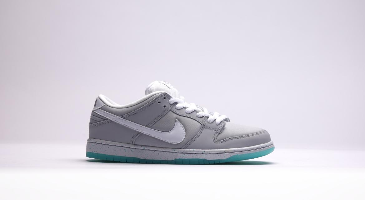 Exclusive Nike Dunk Low Premium SB "McFly" — 3.5 — Front View