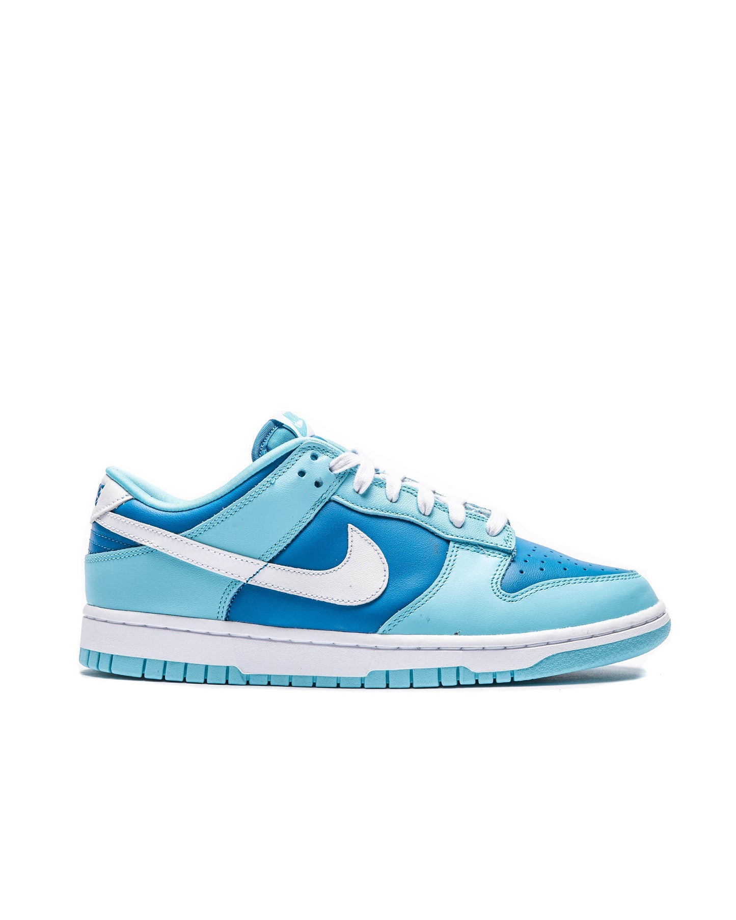 Exclusive Nike Dunk Low Retro QS — 3 — Front View