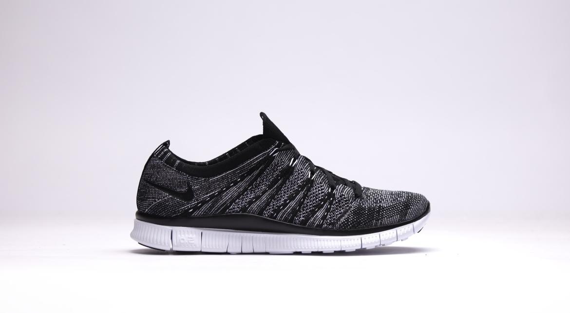 Exclusive Nike Free Flyknit Nsw Oreo — 3.5 — Front View