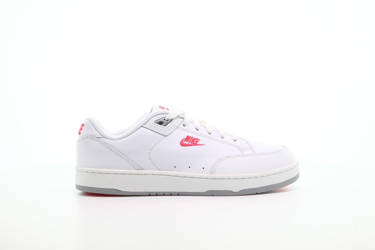 Exclusive Nike Grandstand II Premium "Solar Red" — 3.5 — Front View