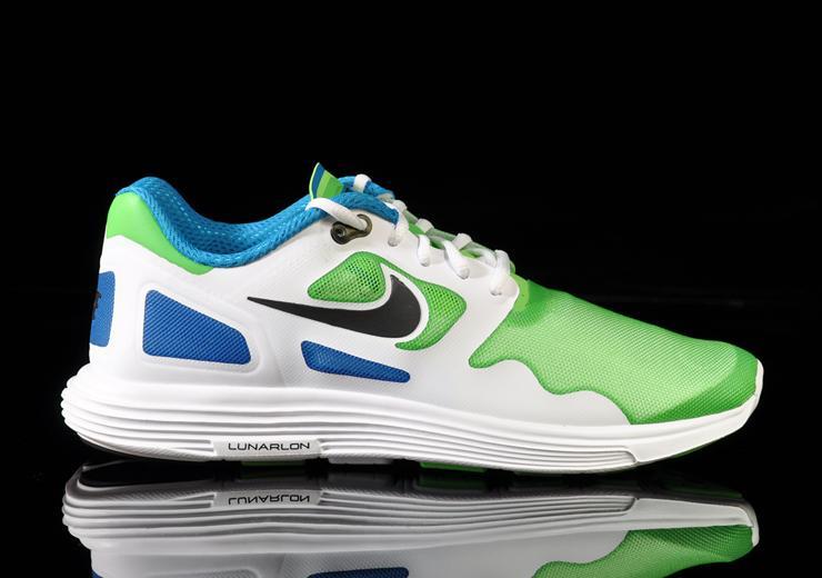 Exclusive Nike Lunar Flow — 3.5 — Front View