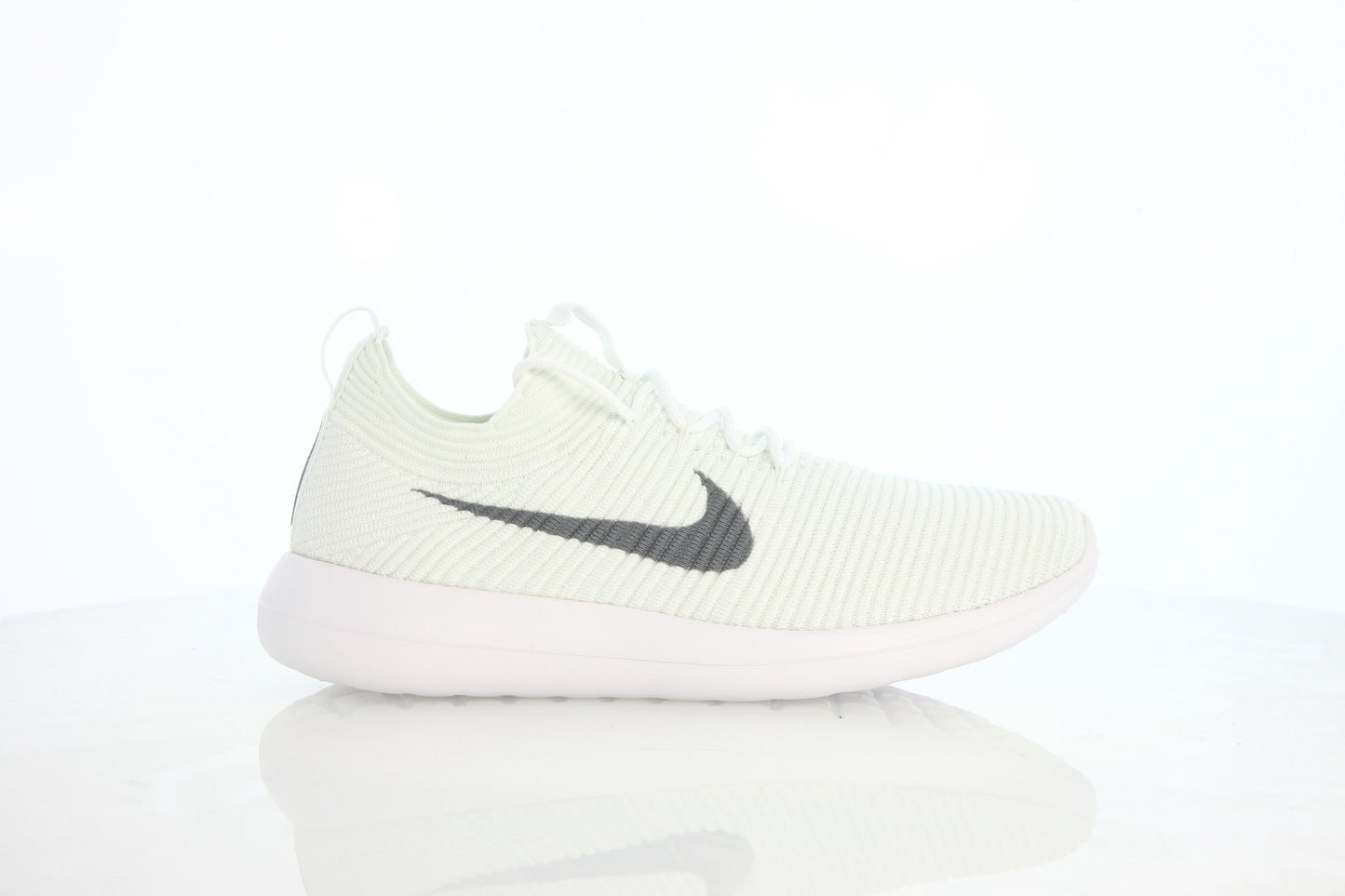 Exclusive Nike Roshe Two Flyknit V2 "White" — 3.5 — Front View