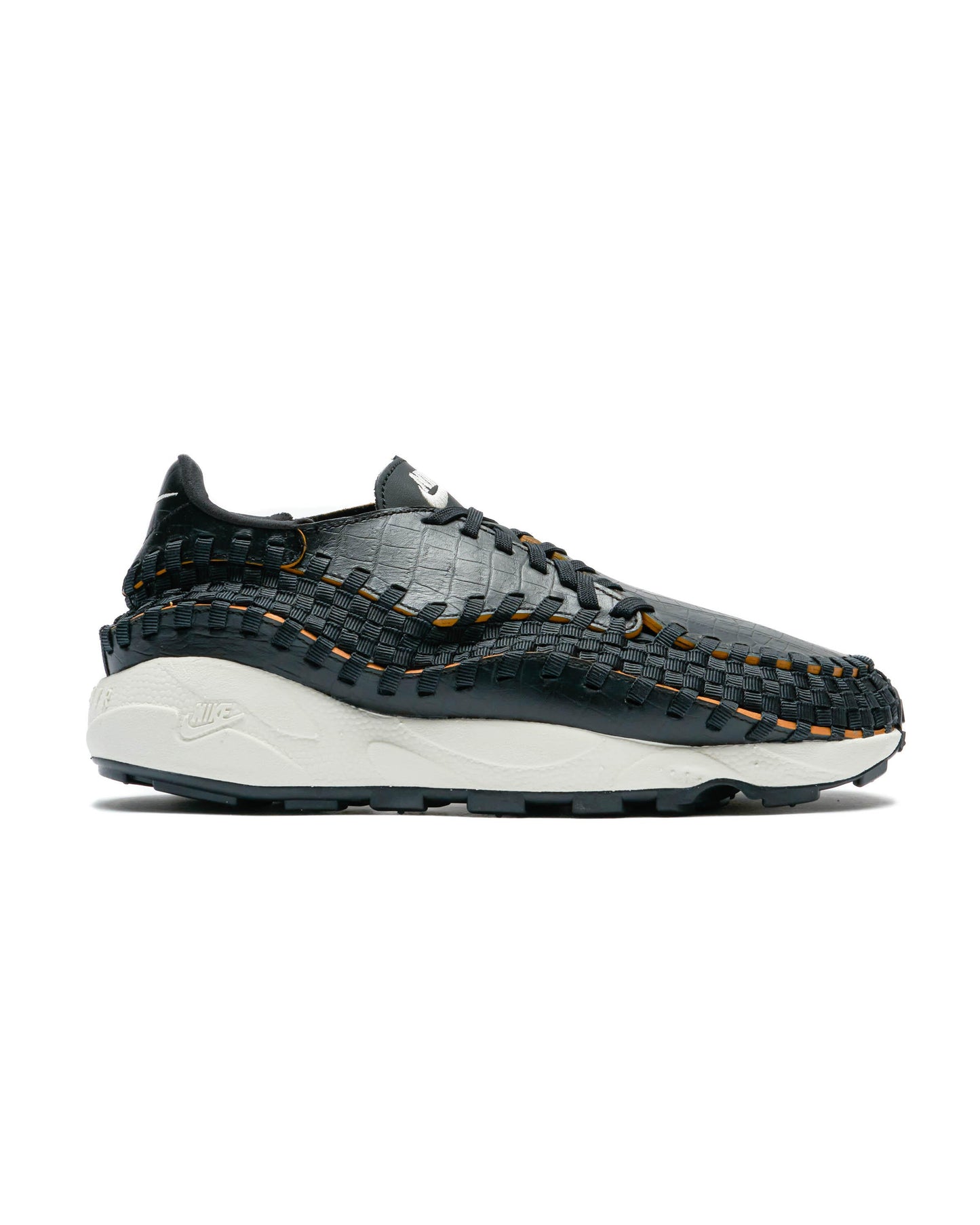 Exclusive Nike WMNS Air Footscape Woven Premium — 5 — Front View