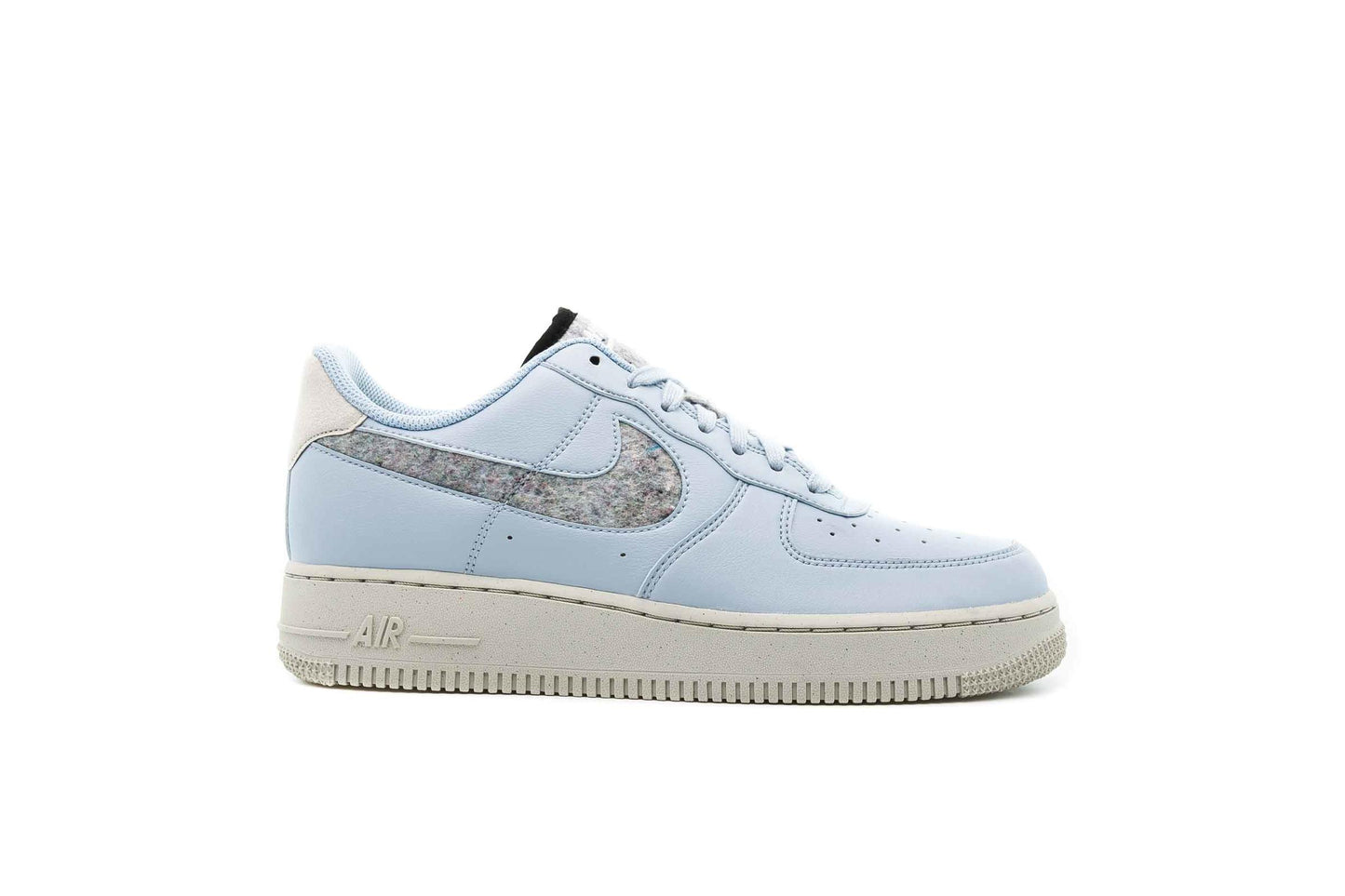 Exclusive Nike WMNS AIR FORCE 1 '07 SE "ARMORY BLUE" — 5 — Front View
