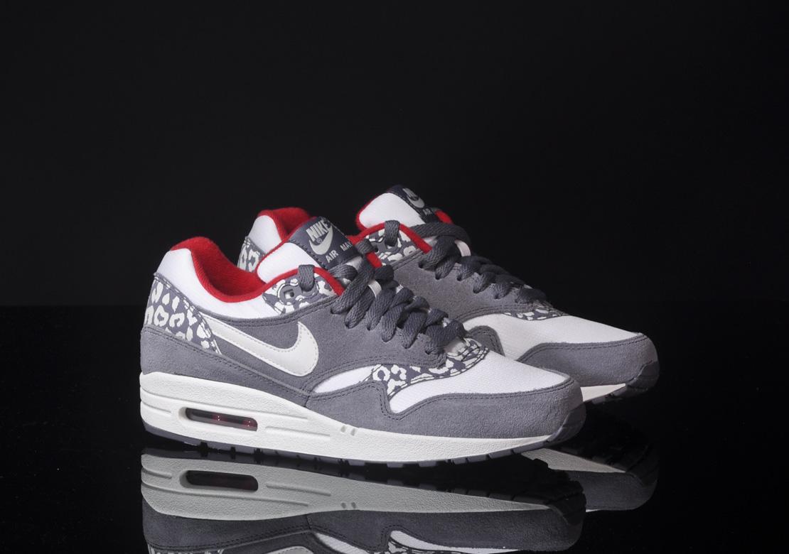 Exclusive Nike Wmns Air Max 1 — 3.5 — Front View