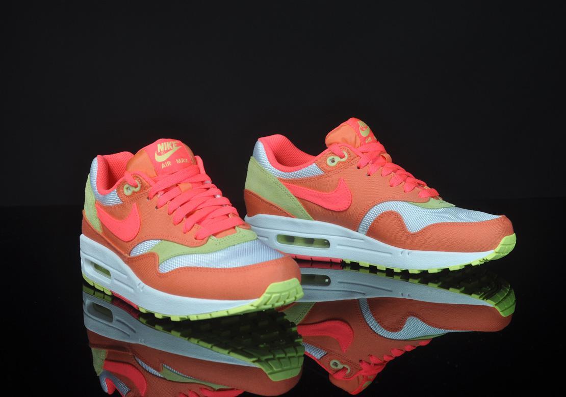 Exclusive Nike Wmns Air Max 1 — 3.5 — Front View