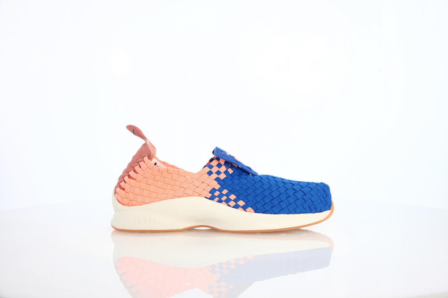 Exclusive Nike Wmns Air Woven "Sunset Glow" — 5 — Front View