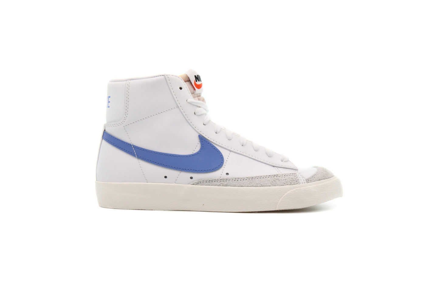 Exclusive Nike WMNS BLAZER MID '77 "ROYAL PULSE" — 5 — Front View