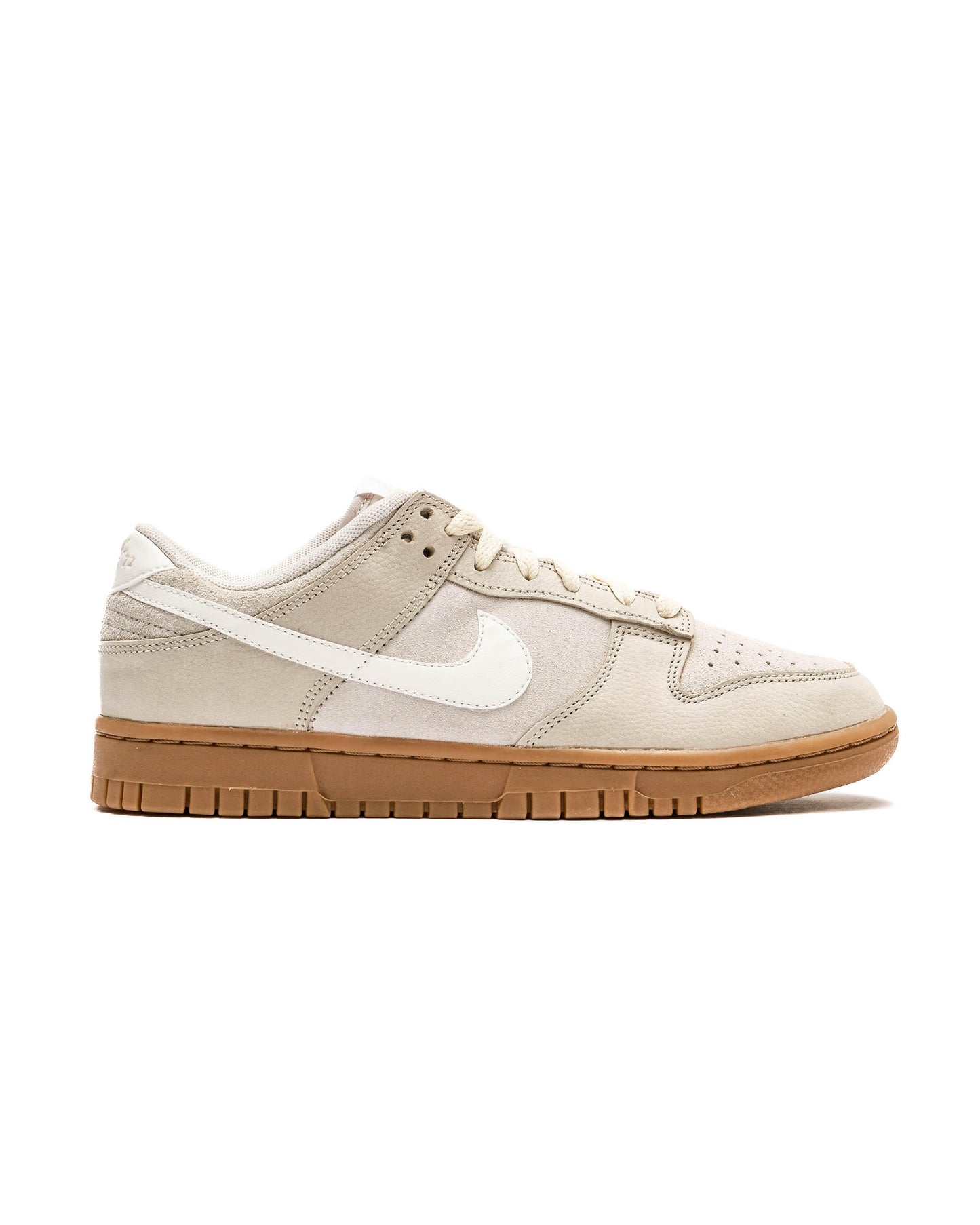 Exclusive Nike WMNS DUNK LOW SE — 5 — Front View
