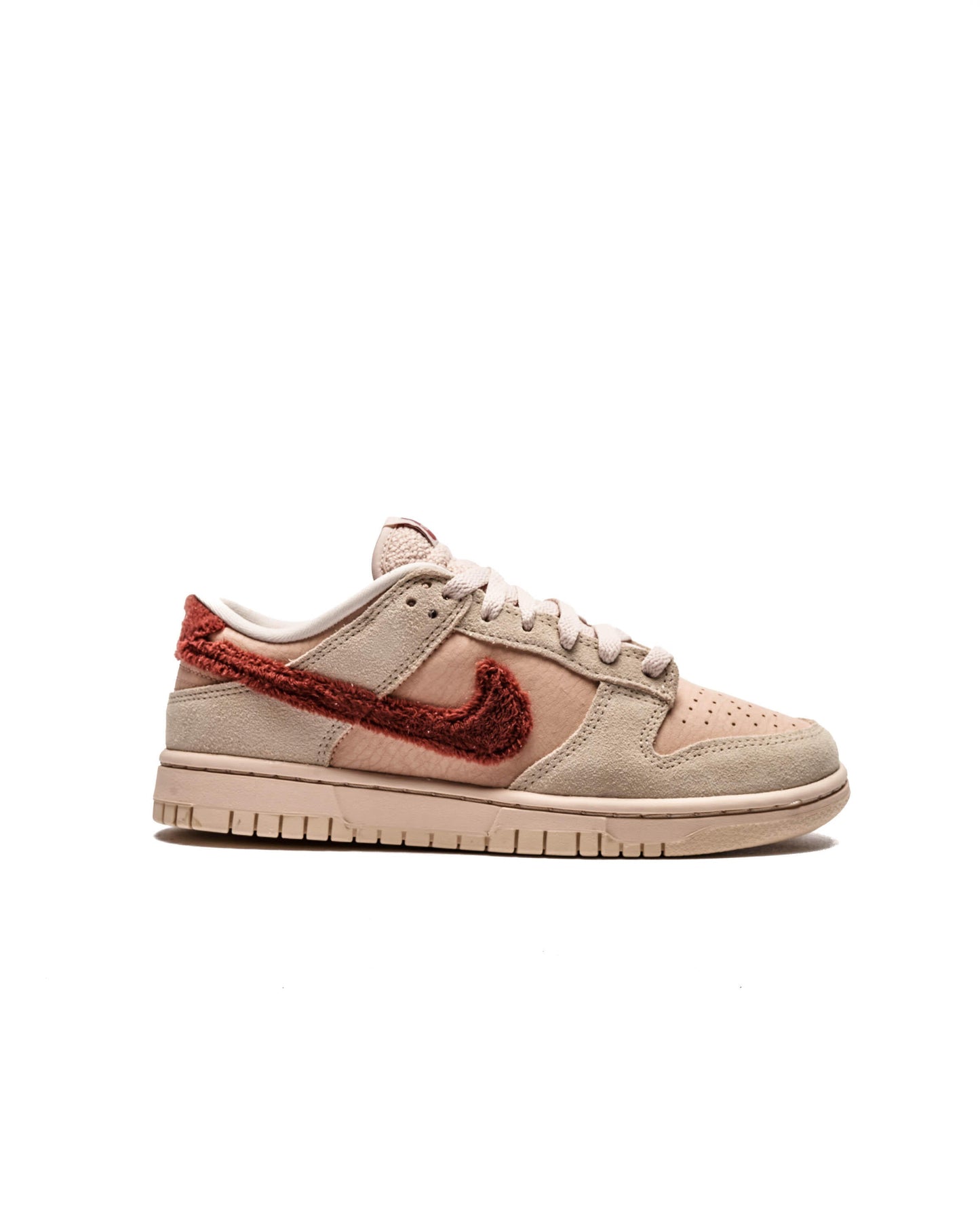 Exclusive Nike WMNS DUNK LOW — 5 — Front View