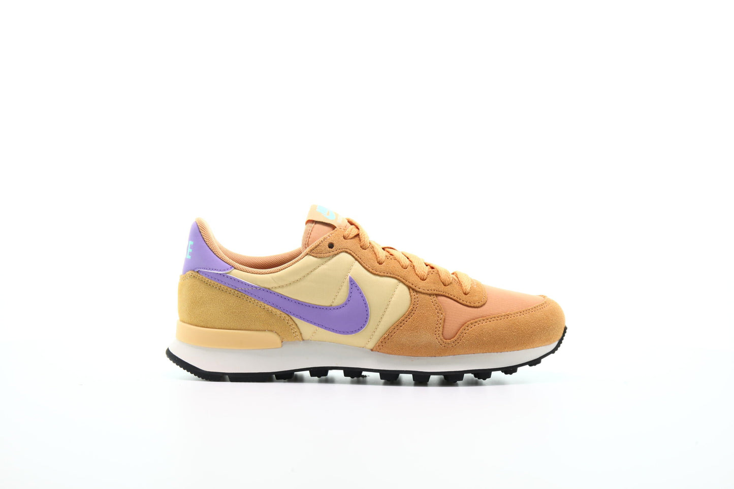 Exclusive Nike Wmns Internationalist "Copper" — 5 — Front View