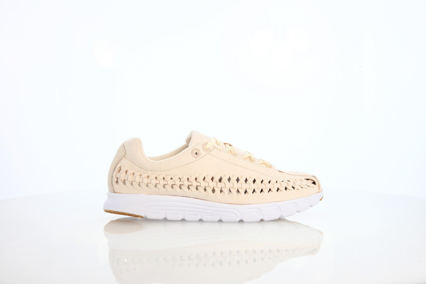 Exclusive Nike Wmns Mayfly Woven QS Pastel Pack "Barely Orange" — 5 — Front View