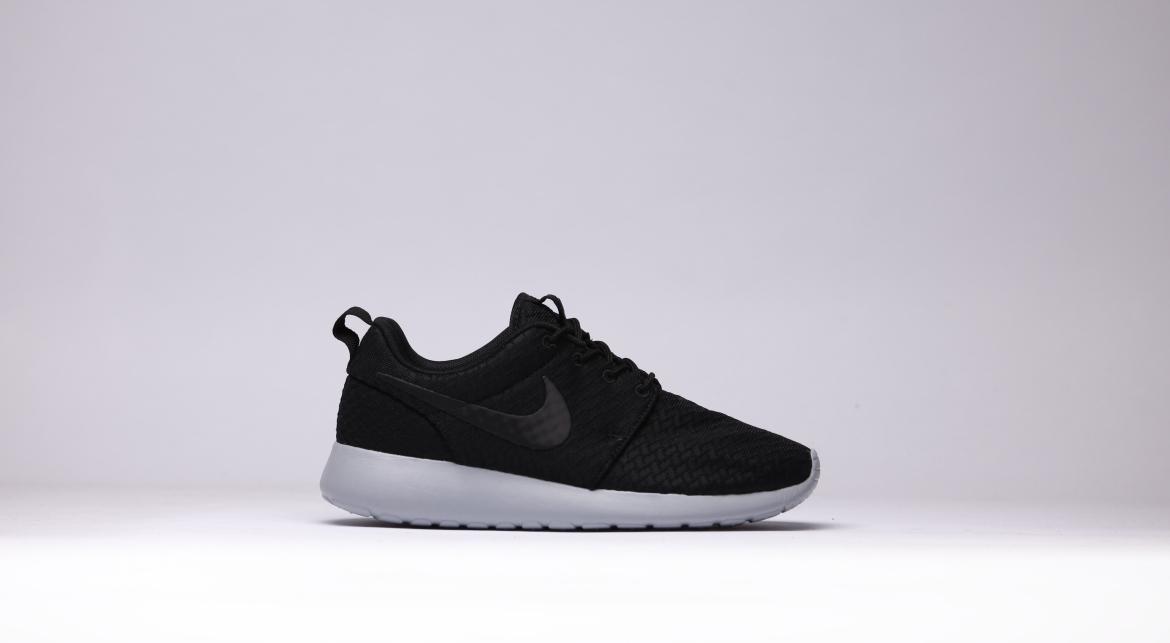 Exclusive Nike Wmns Roshe One "Black N Grey" — 5 — Front View