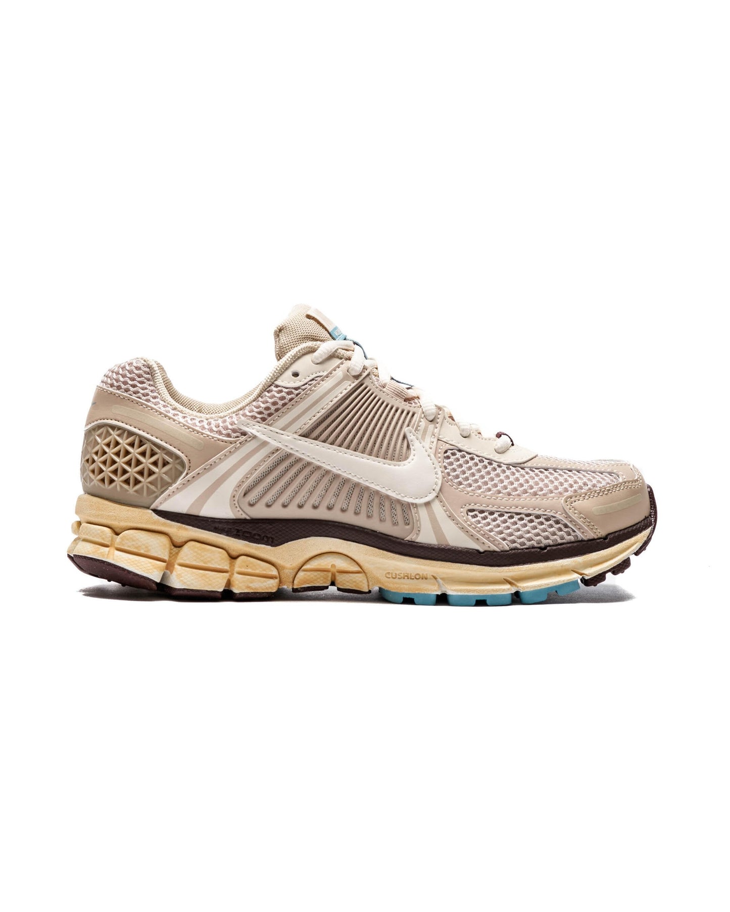 Exclusive Nike WMNS ZOOM VOMERO 5 — 5 — Front View