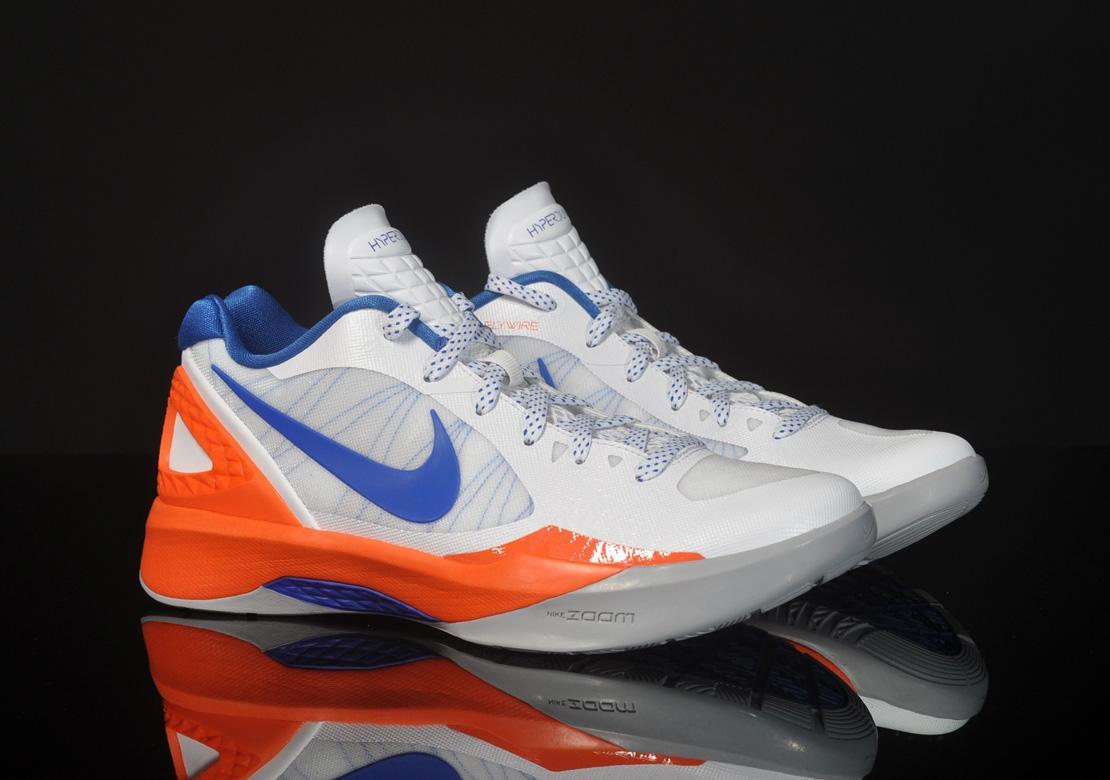 Exclusive Nike Zoom Hyperdunk 2011 Low — 3.5 — Front View