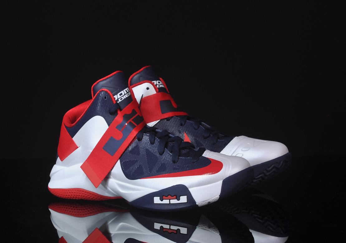 Exclusive Nike Zoom Soldier VI — 3.5 — Front View