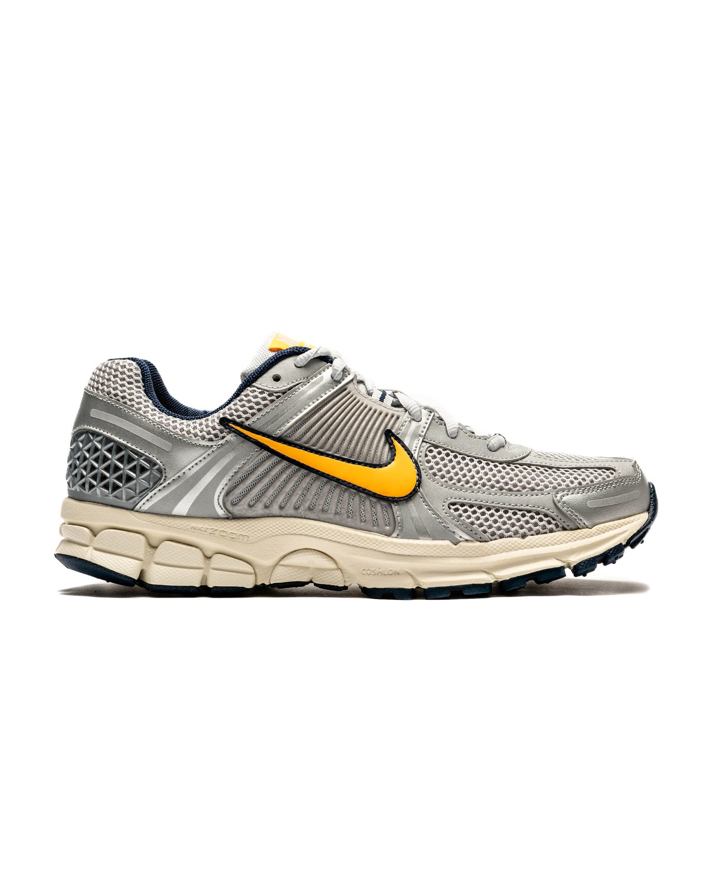 Exclusive Nike ZOOM VOMERO 5 MS — 3 — Front View