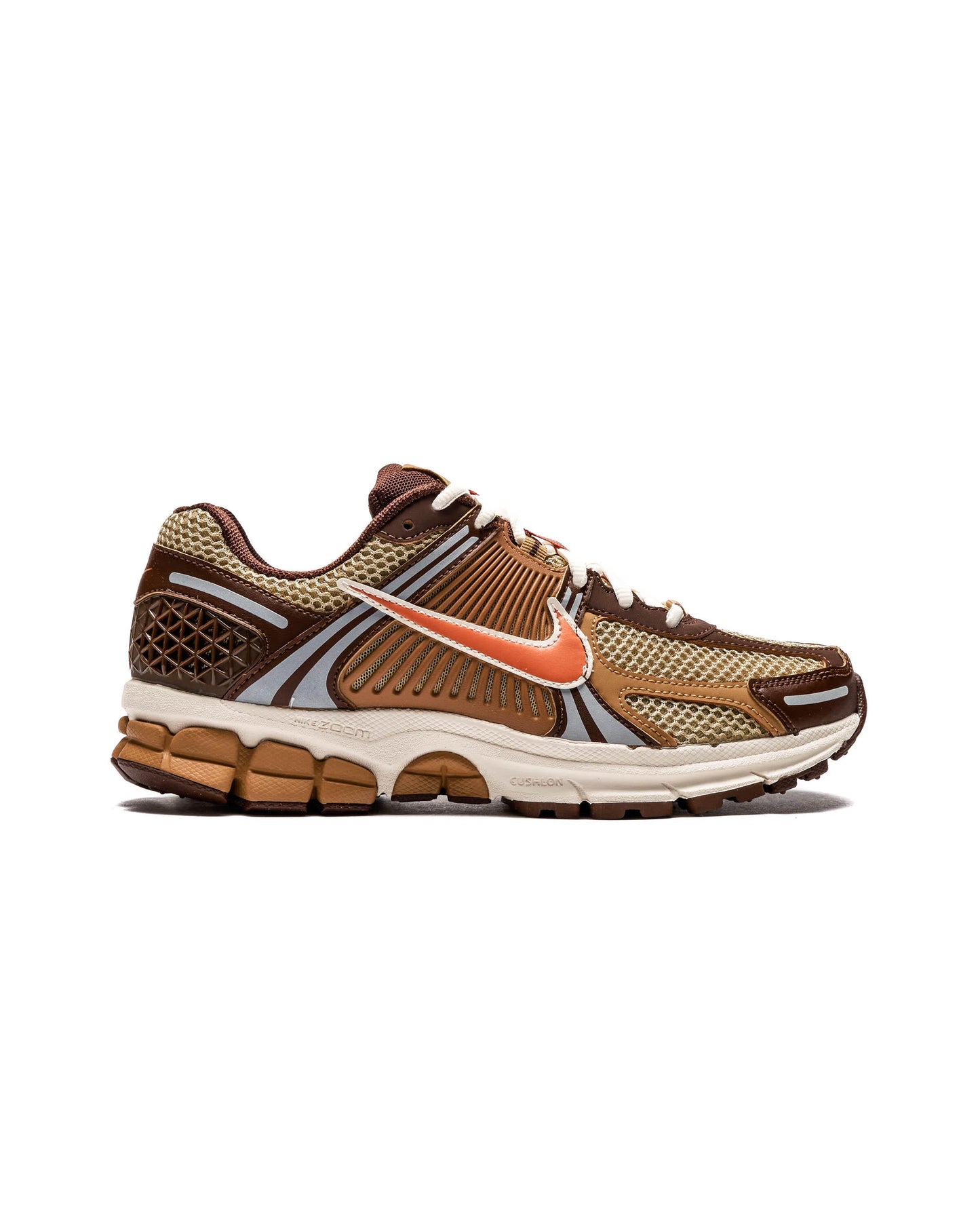 Exclusive Nike ZOOM VOMERO 5 — 3 — Front View