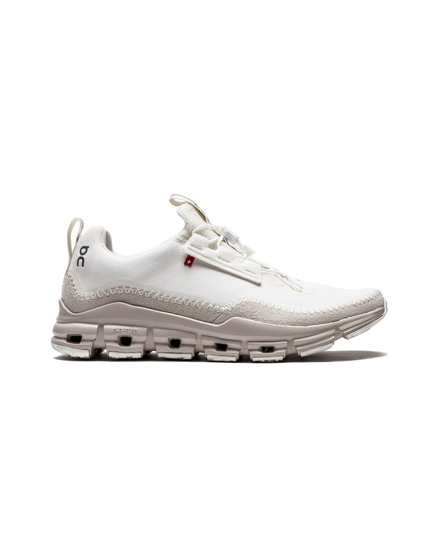 Exclusive ON Running Cloudaway — 7 — Front View