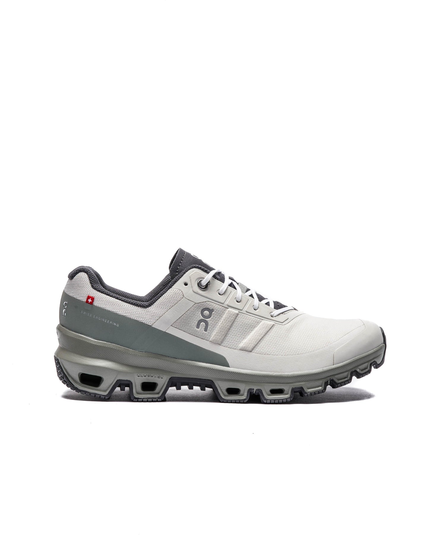 Exclusive ON Running Cloudventure — 7 — Front View
