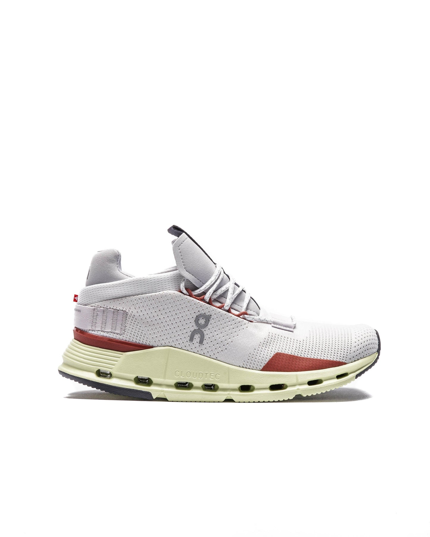 Exclusive ON Running Wmns Cloudnova — 5 — Front View