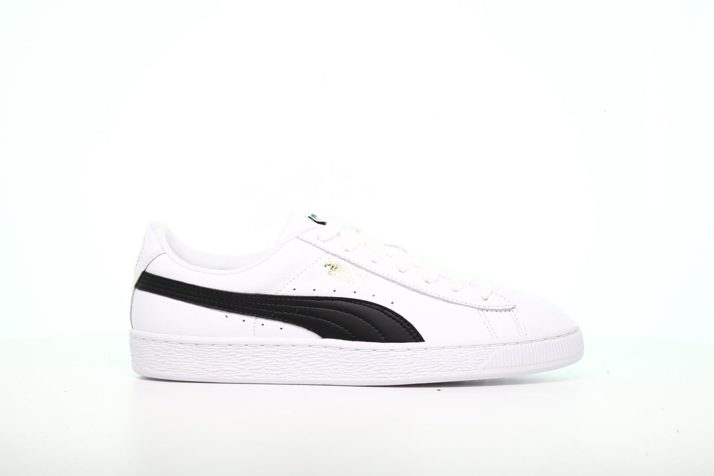 Exclusive Puma Basket Classic LFS "White" — 4.5 — Front View