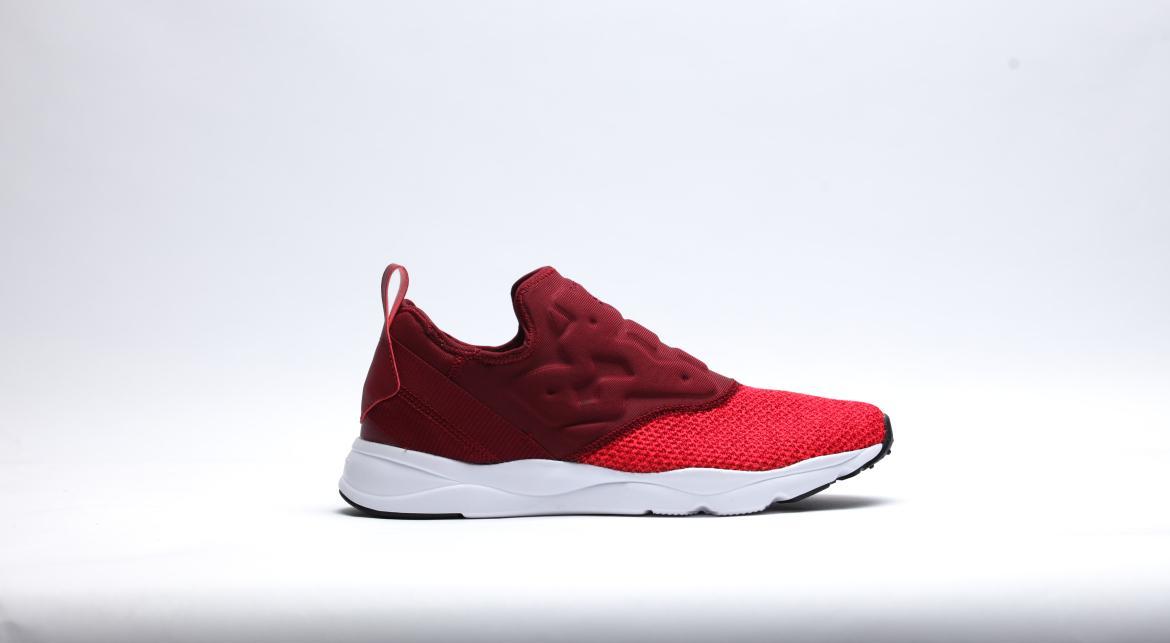 Exclusive Reebok Furylite Slip-OnKnit "Burgundy" — 5 — Front View