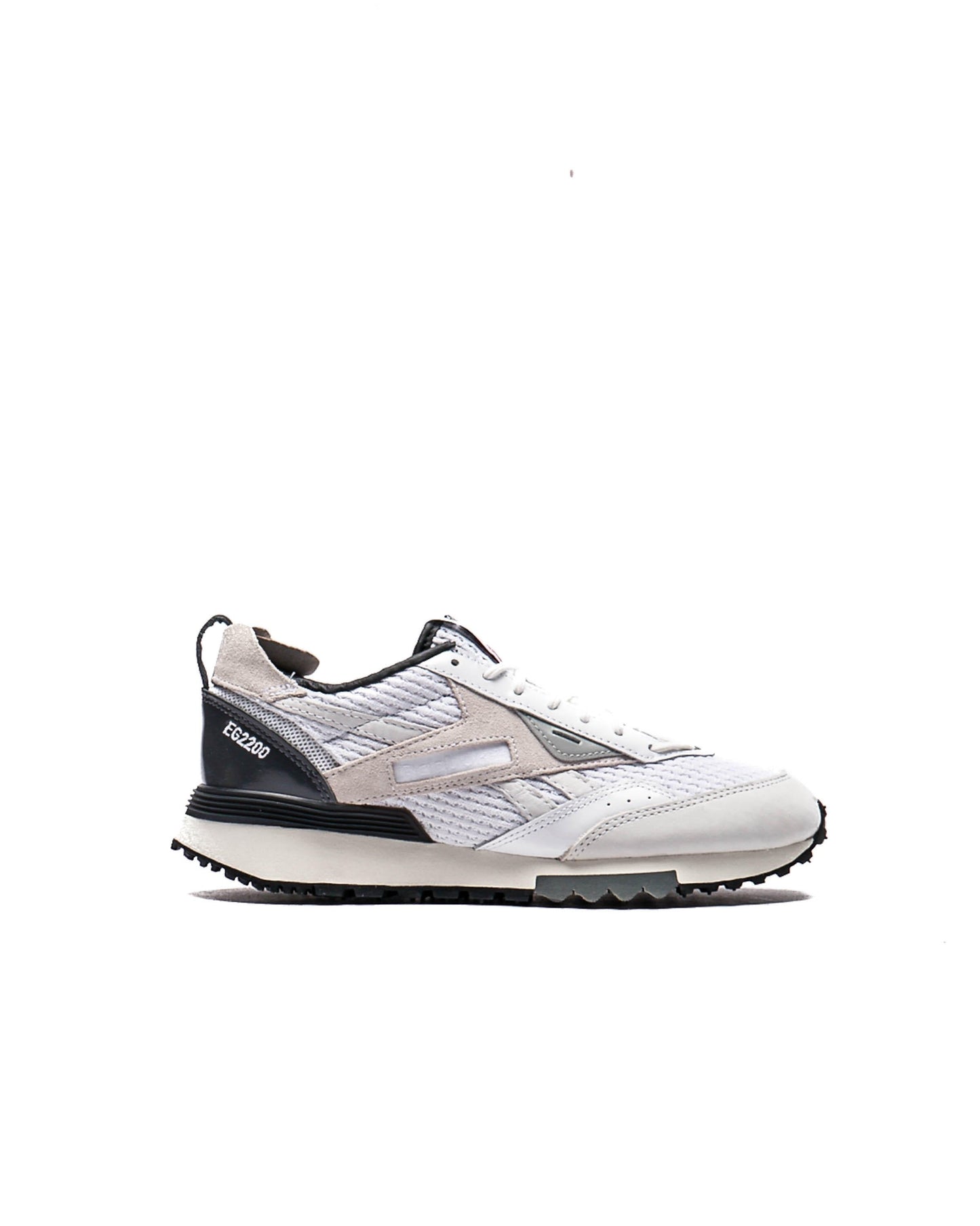 Exclusive Reebok LX 2200 — 4.5 — Front View