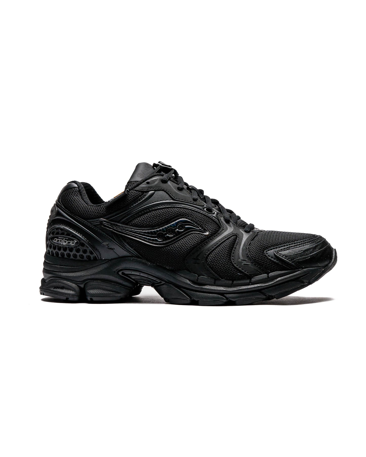 Exclusive Saucony PROGRID TRIUMPH 4 — 4 — Front View