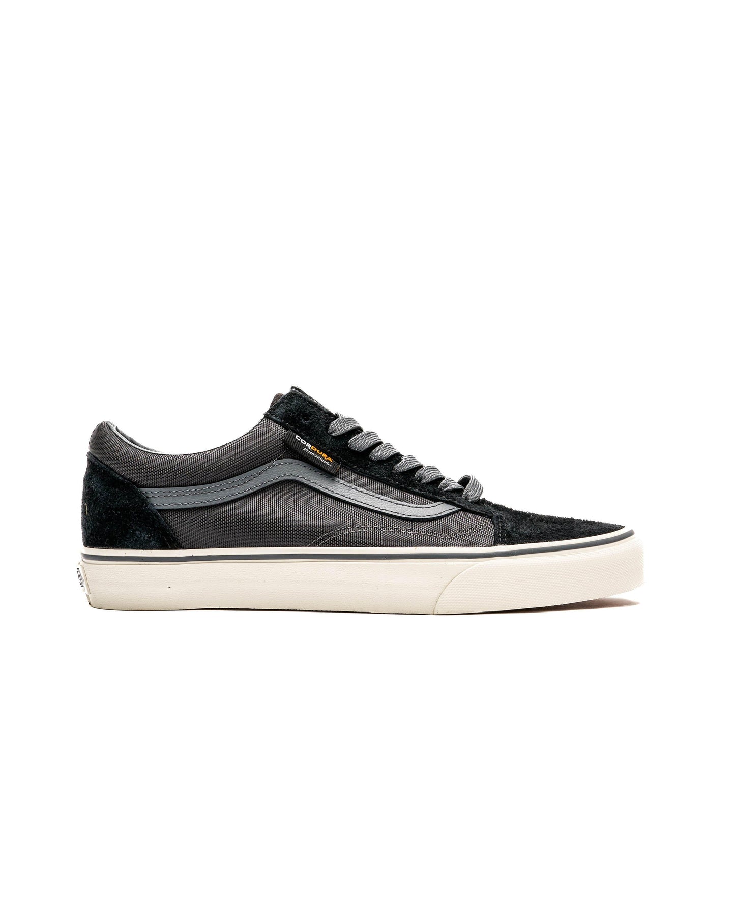 Exclusive Vans Old Skool Cordura — 3.5 — Front View