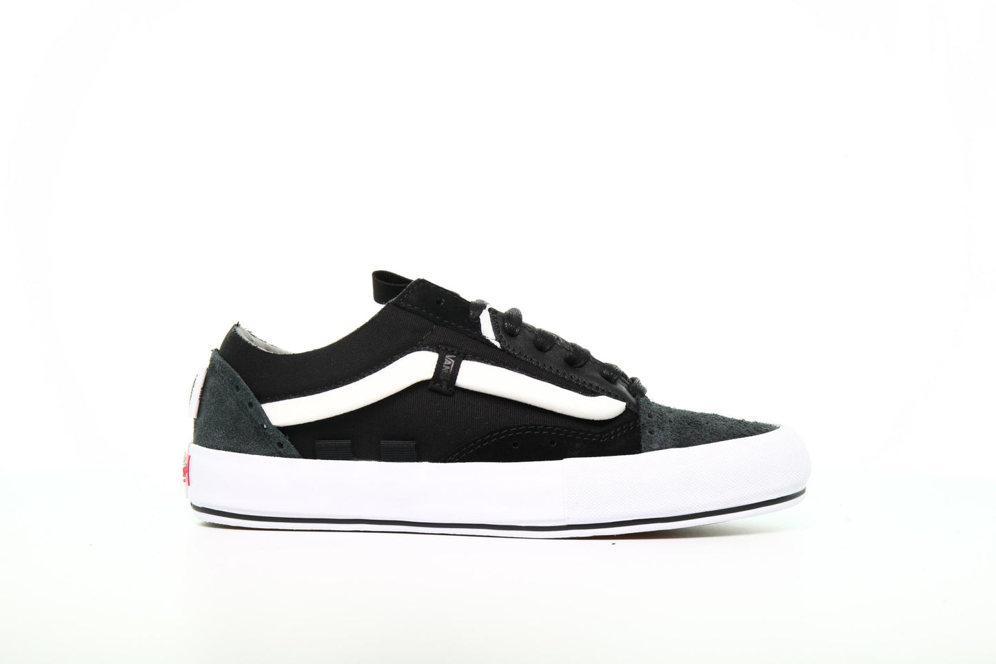 Exclusive Vans Old Skool Cap LX "Black" — 6.5 — Front View