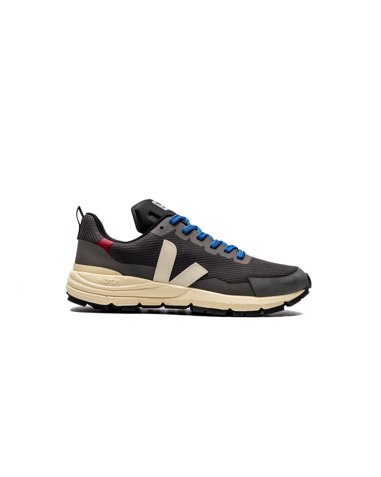 Exclusive Veja Dekkan — 4 — Front View