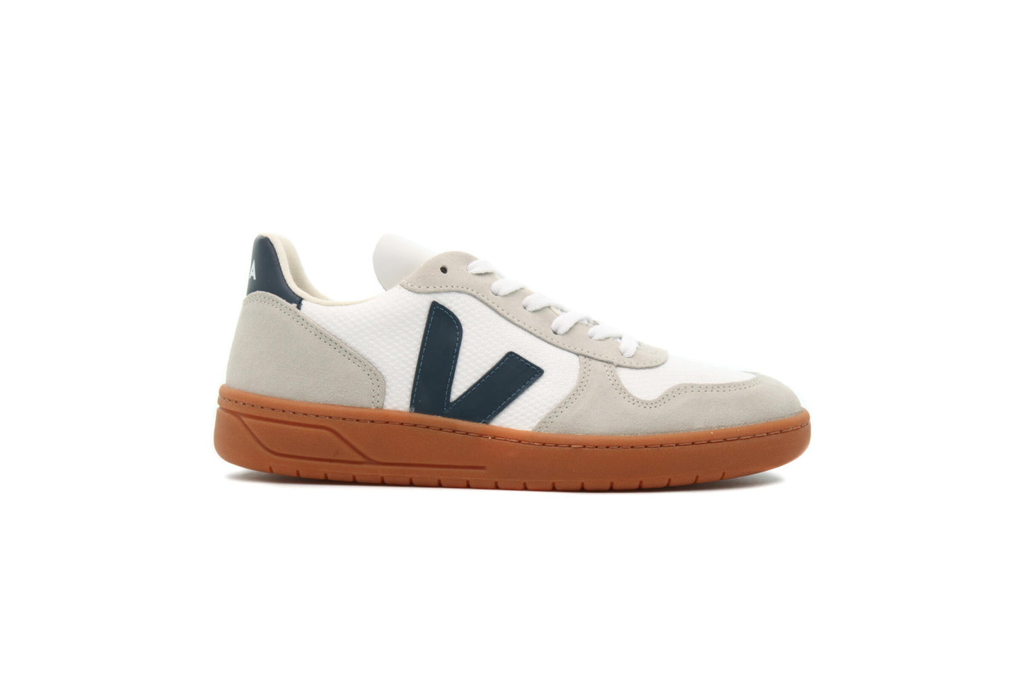 Exclusive Veja V-10 "CALIFORNIA" — 4 — Front View