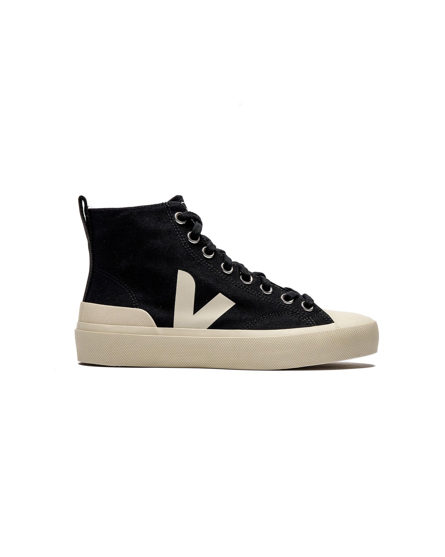 Exclusive Veja WMNS Wata II — 4 — Front View