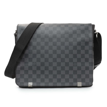 Exclusive Louis Vuitton Damier Graphite District Messenger — Front View