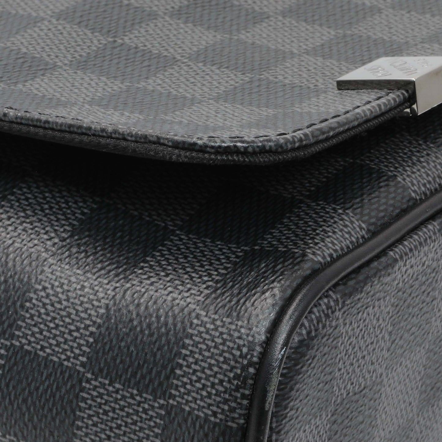 Exclusive Louis Vuitton Damier Graphite District Messenger — Top View