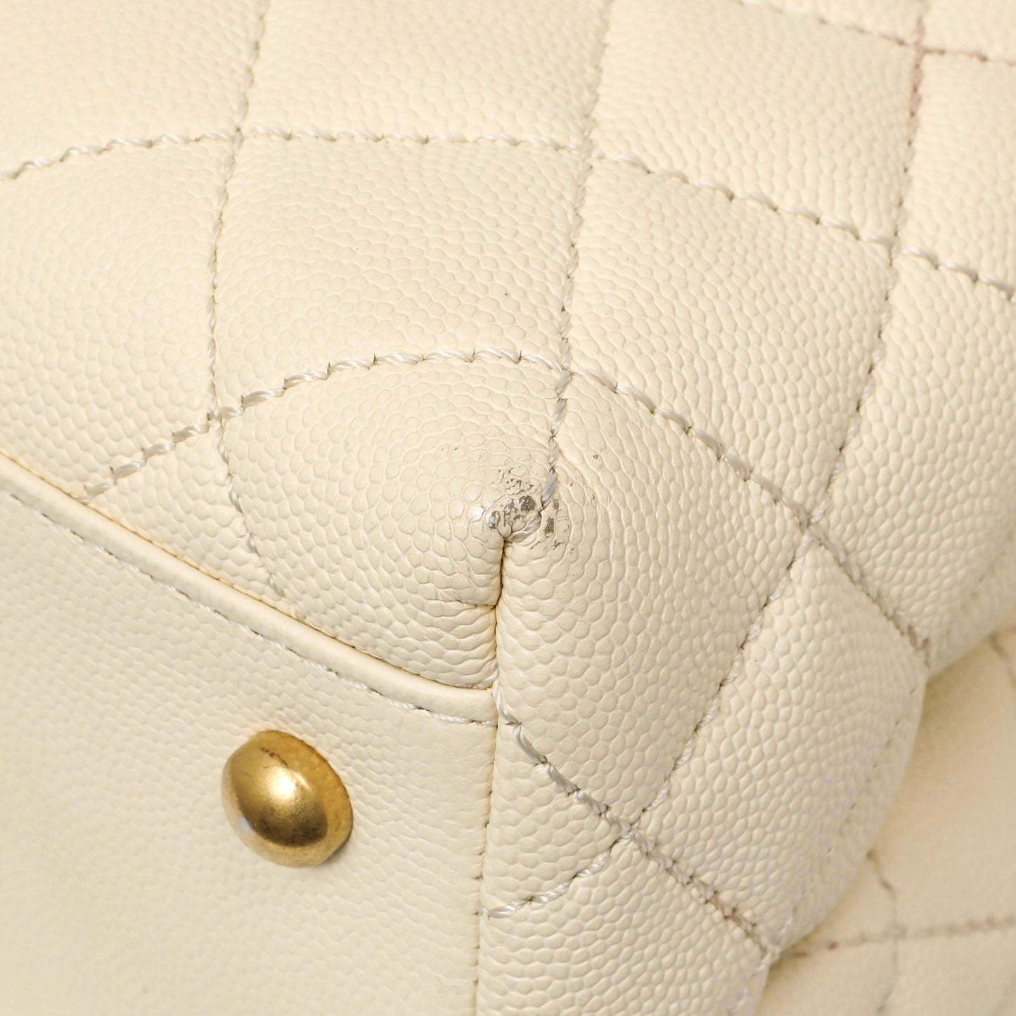 Exclusive Chanel Ivory Quilted Caviar Lizard Medium Coco Handle — Alternate View 7