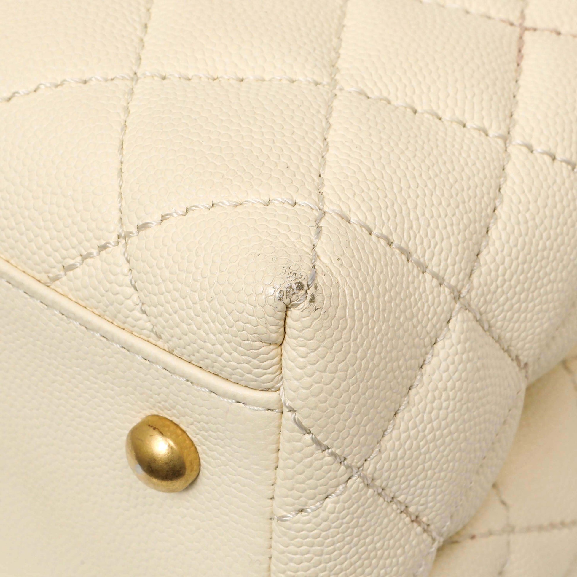 Exclusive Chanel Ivory Quilted Caviar Lizard Medium Coco Handle — Alternate View 7