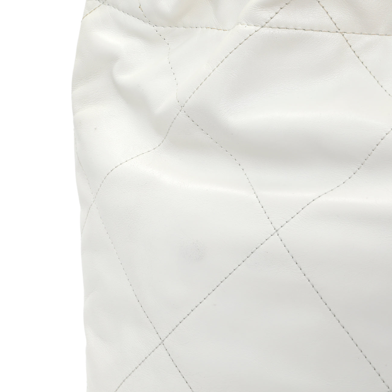 Exclusive Chanel White Shiny Quilted Calfskin Small Chanel 22 — Alternate View 11