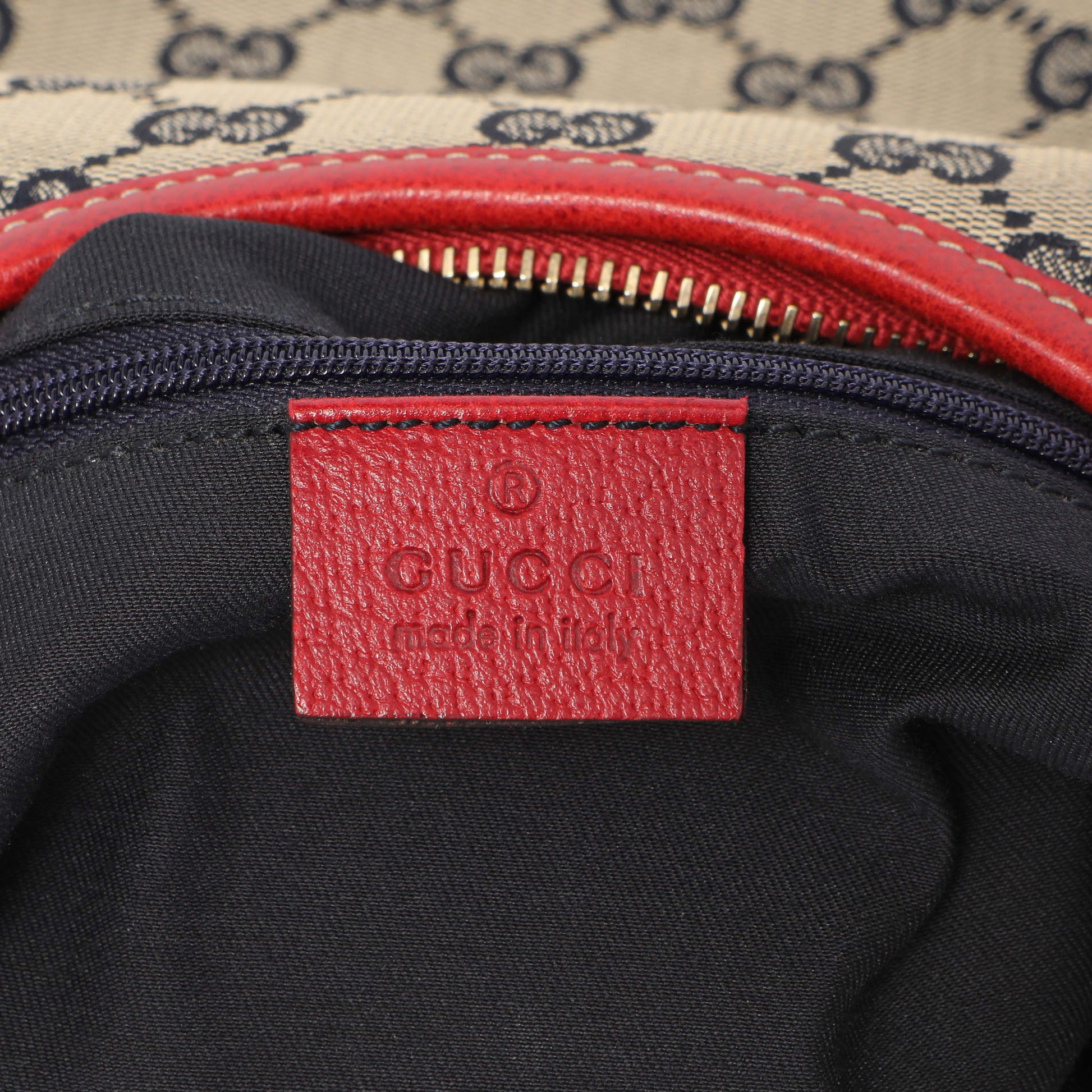 Exclusive Gucci Monogram Medium Abbey D Ring Hobo — Detail View
