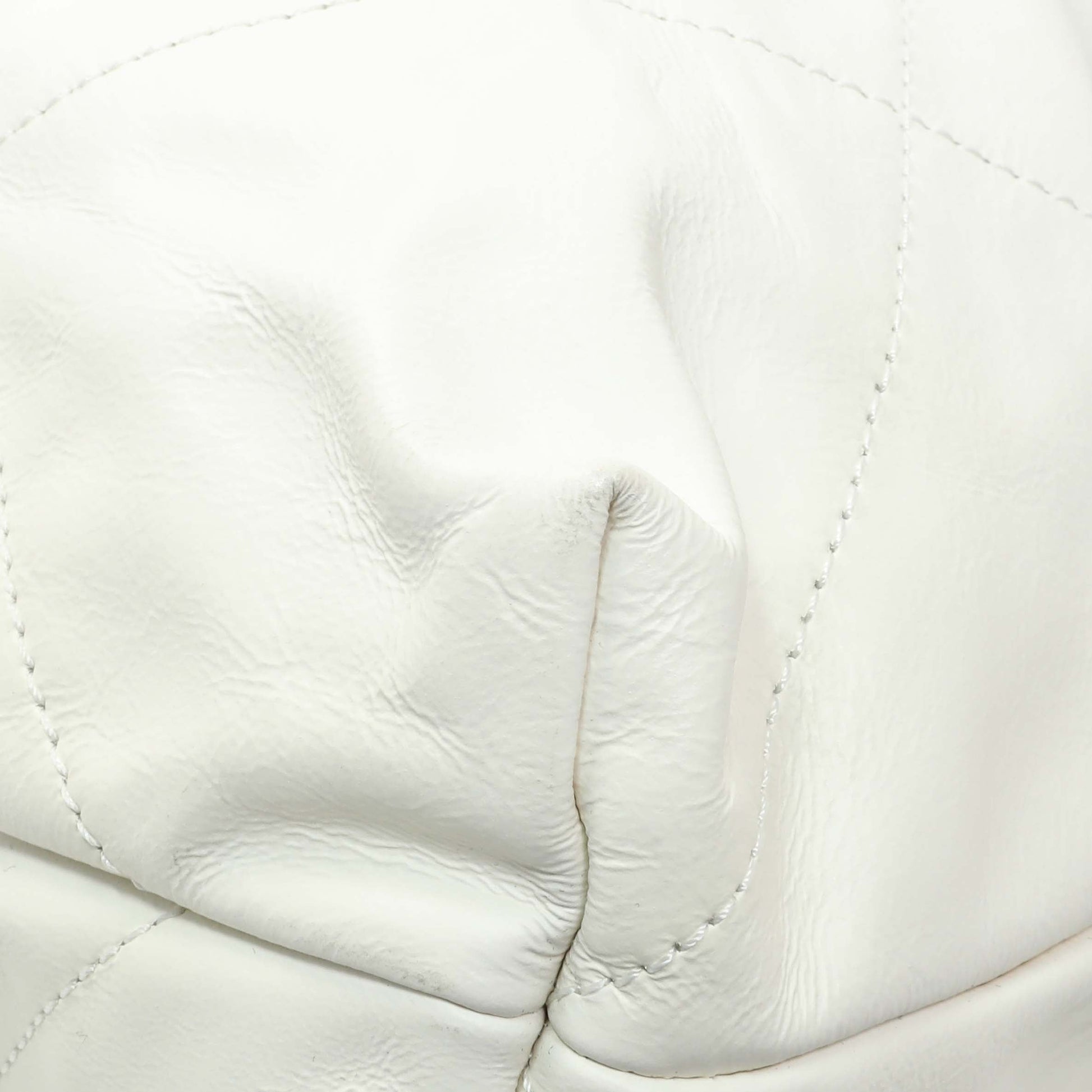 Exclusive Chanel White Shiny Calfskin Large Chanel 22 — Alternate View 7