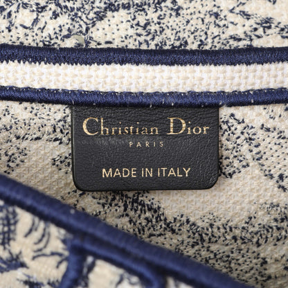 Exclusive Christian Dior Canvas Embroidered Saddle Bag — Detail View